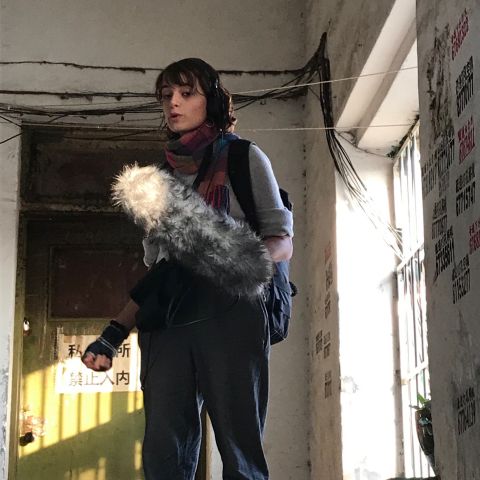 Fulbrighter Lisa Malloy ’17 conducting field recordings at An Hua Lou in Beijing.