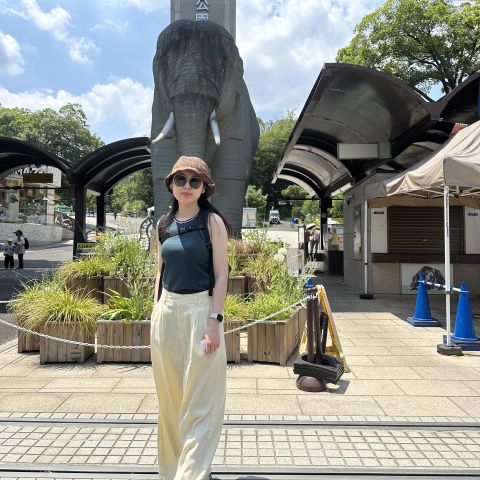 Yidan Wang, PhD student in Comparative Literature, conducted fieldwork at zoos in Japan, Taiwan, and China.