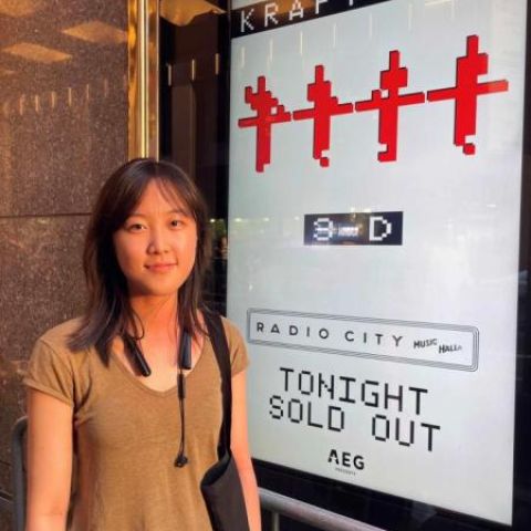 A photo of Zoe Li